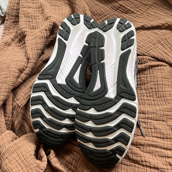 ASICS GT-2000 10 - Picture 6 of 7